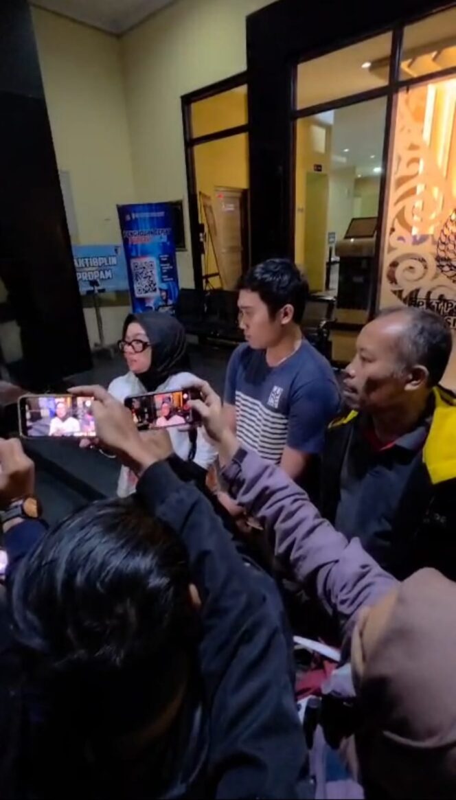 
					Keluarga Sutrimo Serahkan Proses Penelusuran Penyebab Kematian kepada Kepolisian
