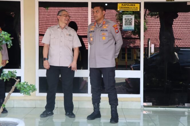
					Kapolres Binjai Bersama Kepala BP3MI Sumut Rapatkan Barisan Cegah TKI Ilegal