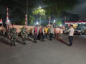 Antisipasi Terhadap Kamtibmas, Koramil 07/Cipayung Gelar Patroli/Siskamling
