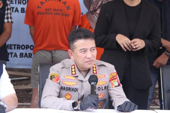 
					Polres Jakbar Bongkar Aksi Komplotan Keluarga Bobol ATM di Cengkareng, Satu Pelaku Masih Diburu